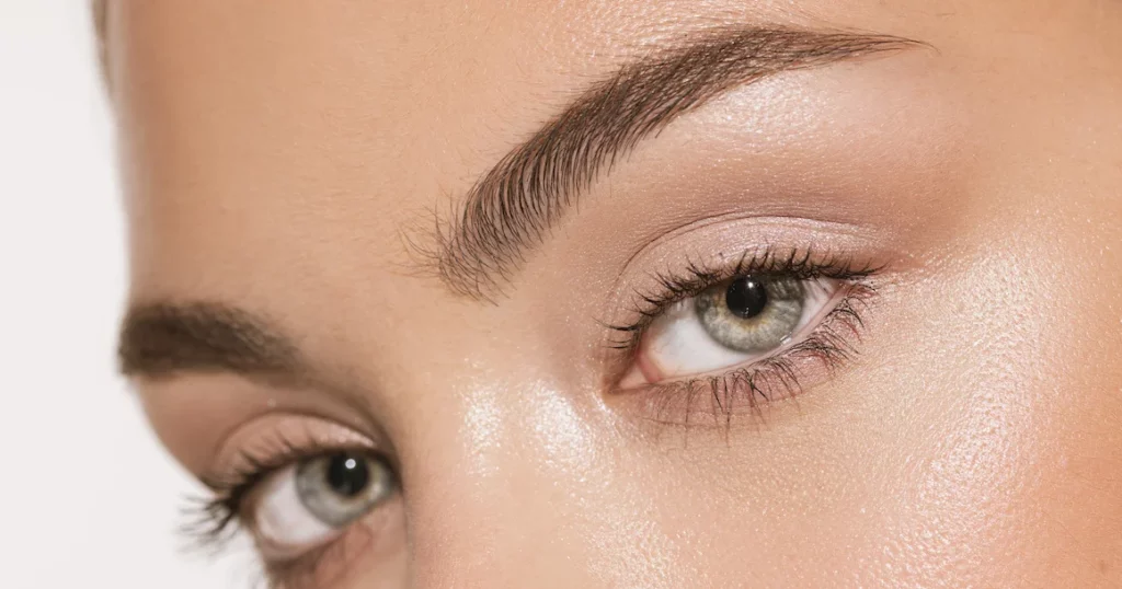 Coloration des sourcils